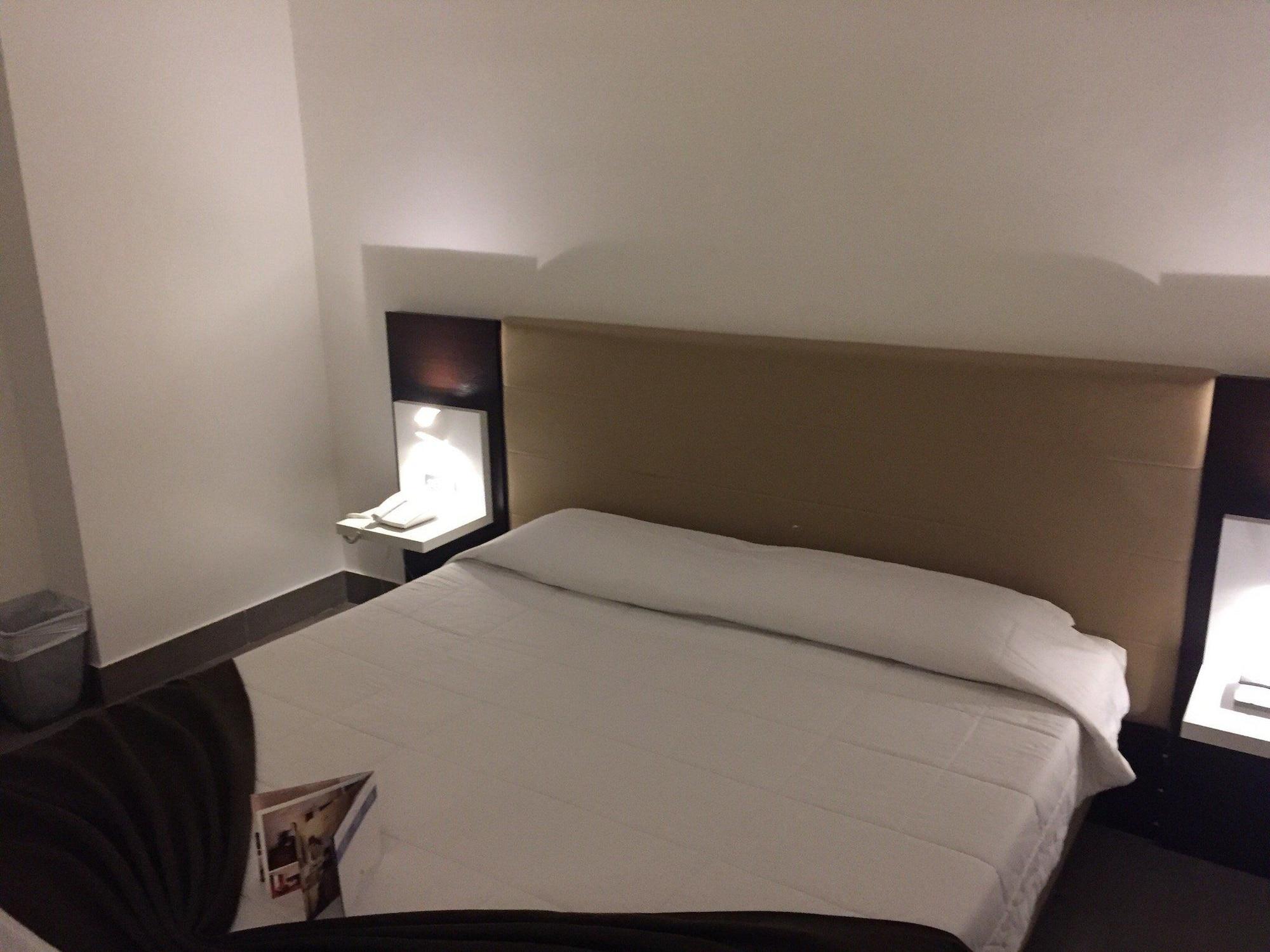 Hotel Lh Montemario
